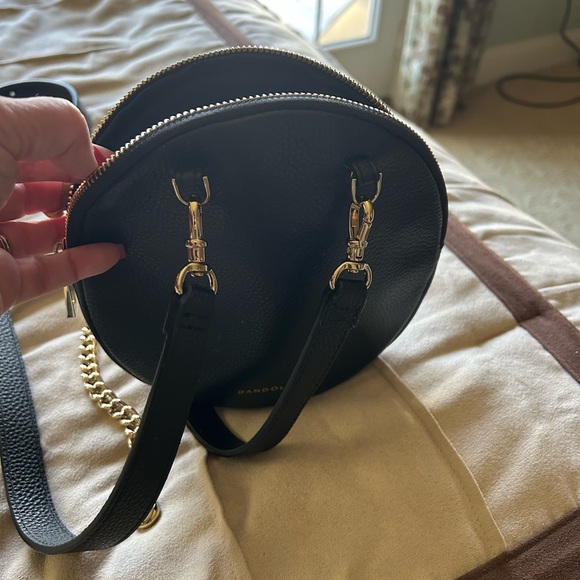 Bandoliner Vintage Leather Black Round Bag With Double Phone Strap - Picture 2 of 6